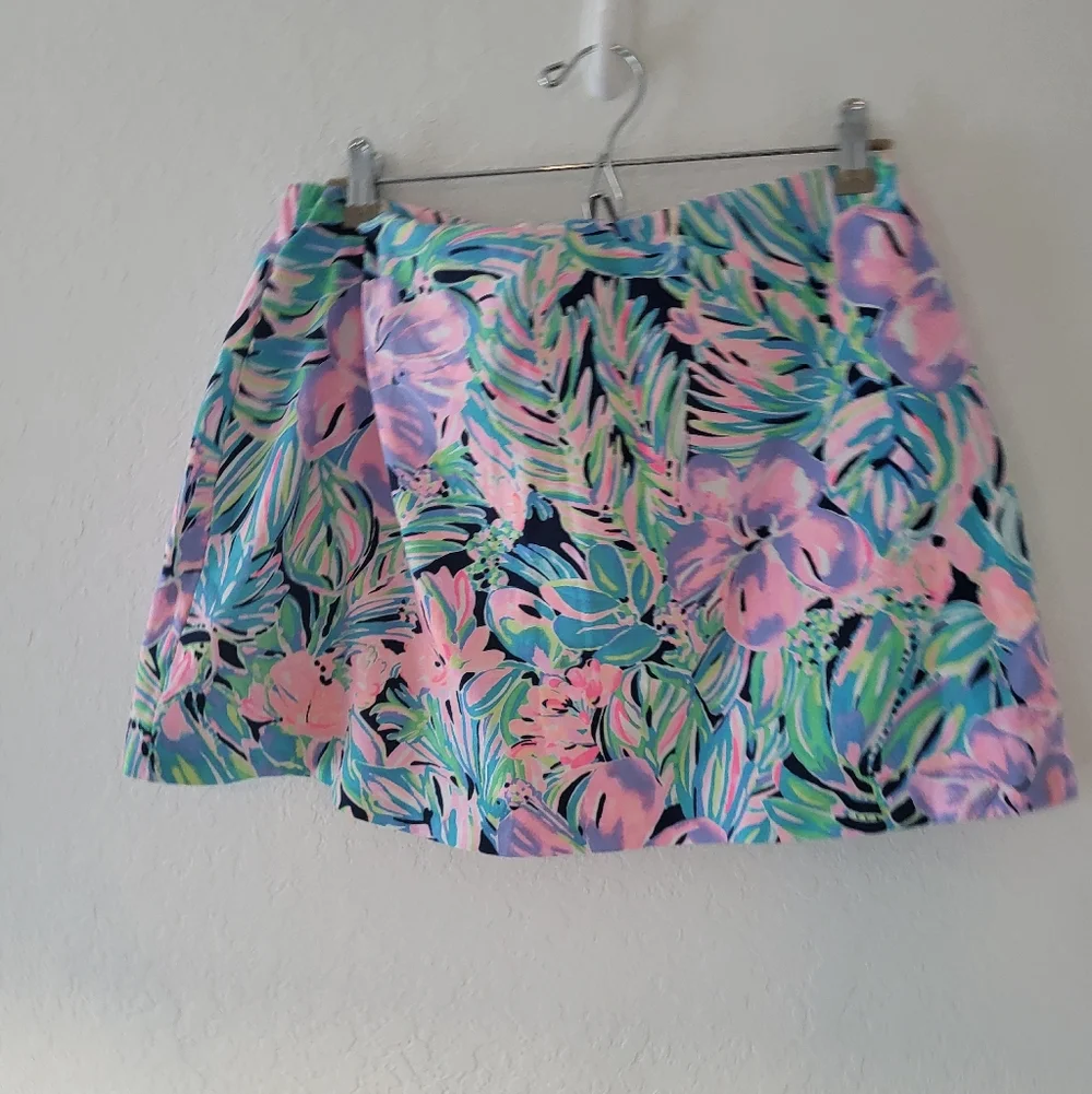 Lilly Pulitzer Madison Skort Bermudaful Size Large - Picture 2 of 4